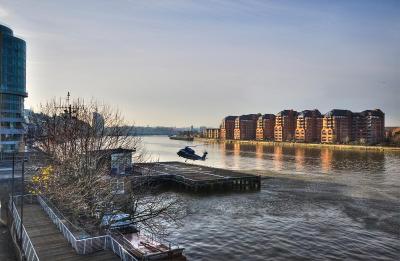 رافل اُن د لفت بانک