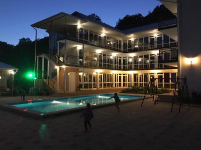 ریال گوست هوس