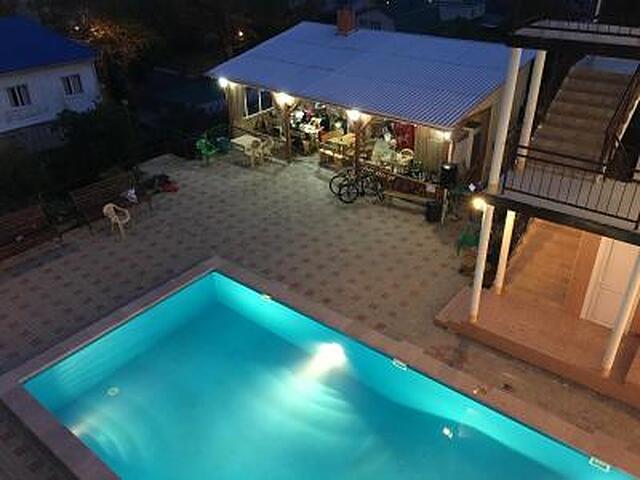 ریال گوست هوس