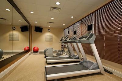 هیلتون گاردن این اسالت لاک سیتی آیرپرت