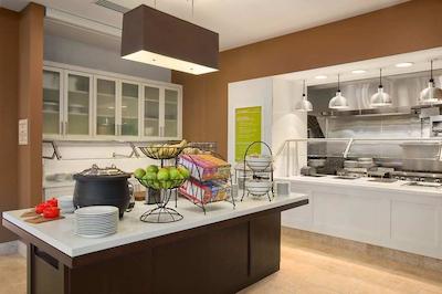 هیلتون گاردن این اسالت لاک سیتی آیرپرت