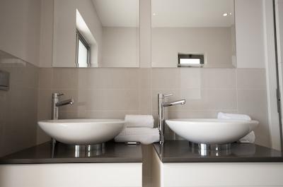 پین هیلز ویلامورا