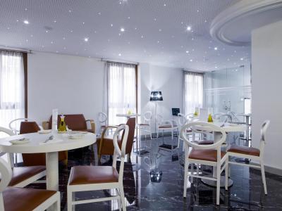 لا بوتیک پورتا اُساریو