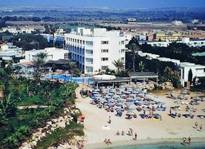 ییانولا بیچ