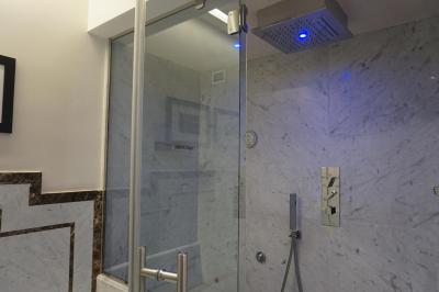 تروی پالاس لوکسوری این