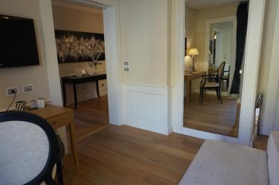 تروی پالاس لوکسوری این