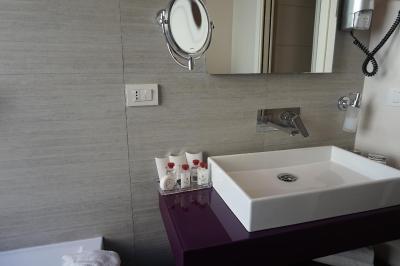 تروی پالاس لوکسوری این