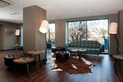 متل اُن ادینبورگه-ریال