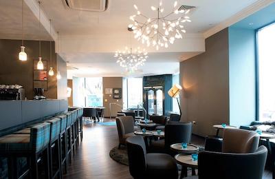 متل اُن ادینبورگه-ریال