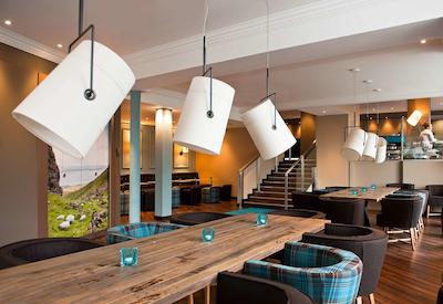 متل اُن ادینبورگه-ریال