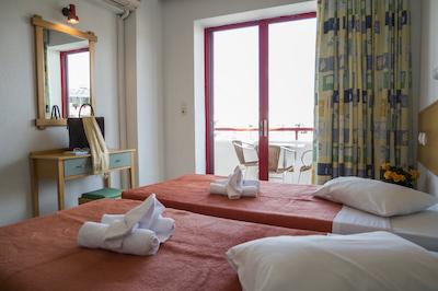 اراتو استودیز اند اپارتمنتز