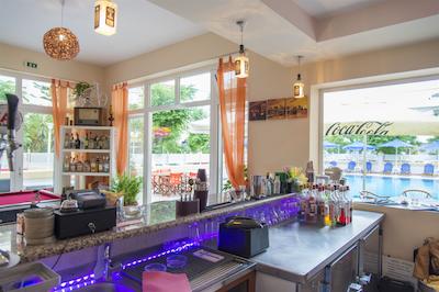 اراتو استودیز اند اپارتمنتز