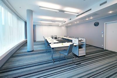 گهتل هتل اند لیوینگ وورزبورگ