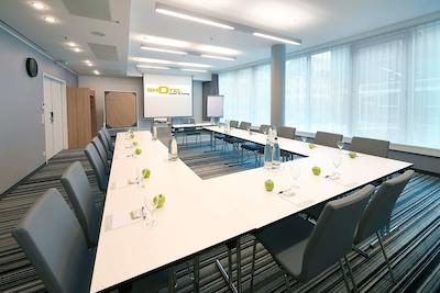 گهتل هتل اند لیوینگ وورزبورگ