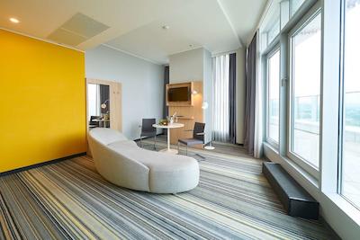 گهتل هتل اند لیوینگ وورزبورگ