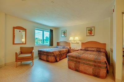 متل 6 بیلاکسی بیچ