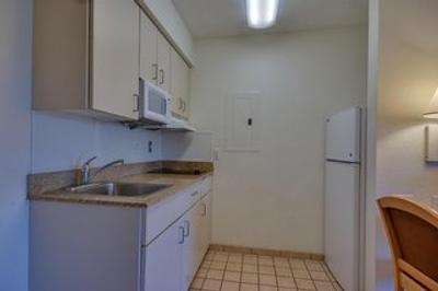 متل 6 بیلاکسی بیچ