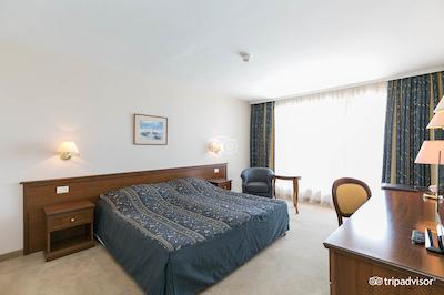 ریویرا بیچ هتل