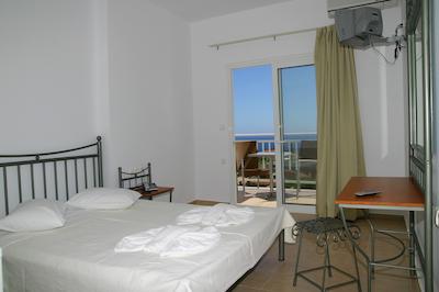 نیکلاز ویلاز