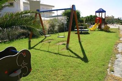 نیکلاز ویلاز