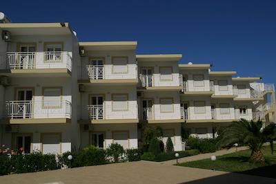 نیکلاز ویلاز