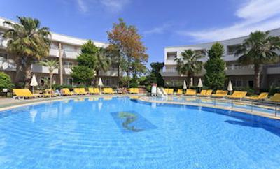 کلوب مرمید ویلیج