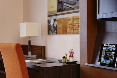 هتل دناوول لینز