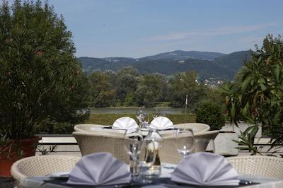 هتل دناوول لینز