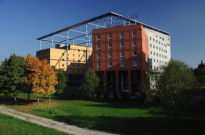 هتل دناوول لینز