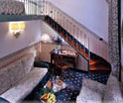 بست وسترن هتل جنیو