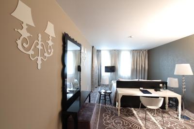 فالکنستینر هتل بلگراد