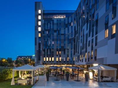 فالکنستینر هتل بلگراد