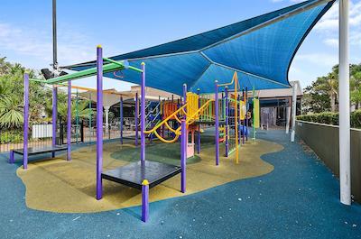 تورادجی بیچ هتل