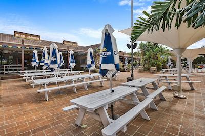 تورادجی بیچ هتل