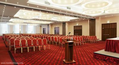 هالیدی این مسکو-لسنایا