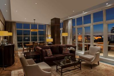 پارک حیات استانبول-ماکا پالاس