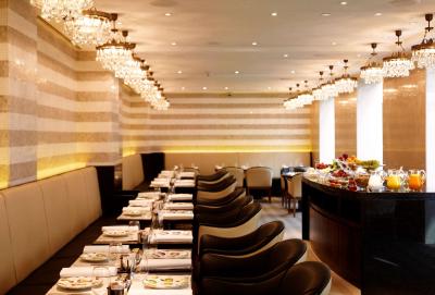 پارک حیات استانبول-ماکا پالاس