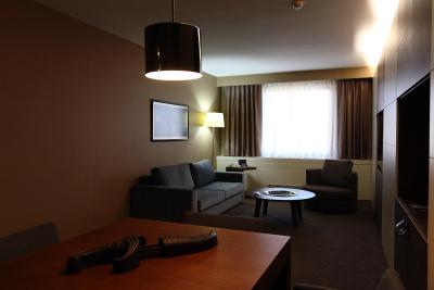 بی اچ کنفرانس اند ایرپورت هتل