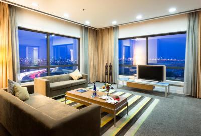 بی اچ کنفرانس اند ایرپورت هتل