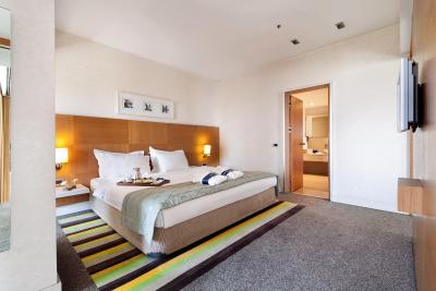 بی اچ کنفرانس اند ایرپورت هتل