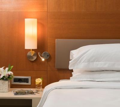 بی اچ کنفرانس اند ایرپورت هتل