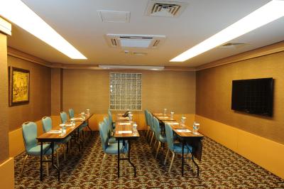 رامادا استانبول آسیا لاکچری هتل