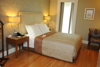 رامادا استانبول آسیا لاکچری هتل