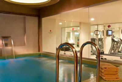 رامادا استانبول آسیا لاکچری هتل