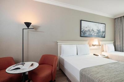 الیت ورلد پرستیژ هتل