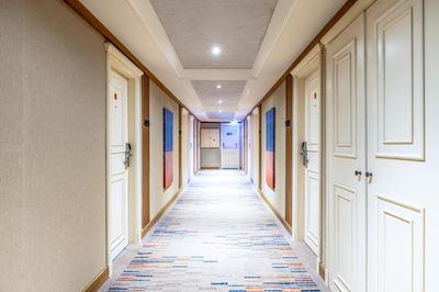 الیت ورلد پرستیژ هتل