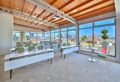 رامادا استانبول تکسیم