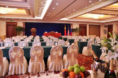 دیلایتل هتل وست