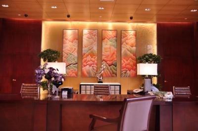 دیلایتل هتل وست