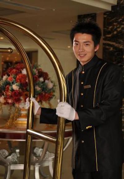 دیلایتل هتل وست